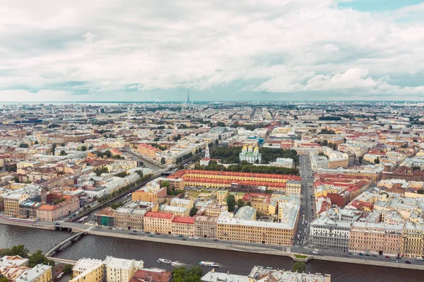 Вид с высоты центра Санкт-Петербурга, на реку Фонтанку . — стоковое фото