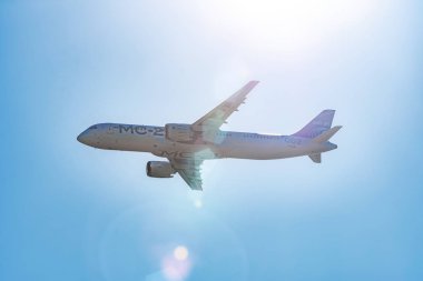 Irkut uçak passanger gemisi Ms-21 uçan prototip. Rusya, Moskova bölgesi Zhukovsky, Havaalanı Ramenskoe. Aviasalon Maks 2019. 31 Ağustos 2019.