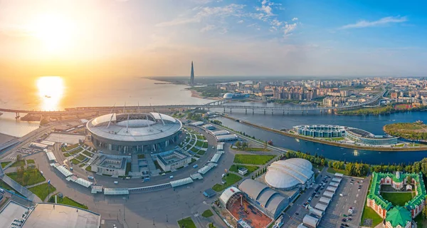 Панорамный широкий вид с высоты стадиона "Зенит Арена". Россия, Санкт-Петербург, 10 сентября 2019 года . — стоковое фото
