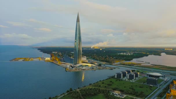 Luchtfoto Van Spits Van Een Wolkenkrabber Lakhta Center Een Panorama — Stockvideo