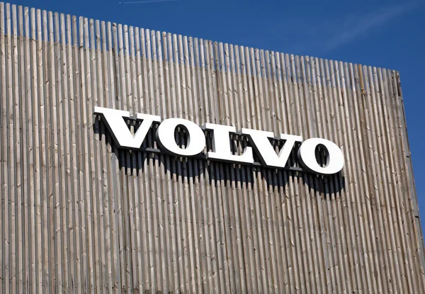 Amsterdam Nederland Juni 2018 Volvo Letters Een Houten Gebouw Amsterdam — Stockfoto