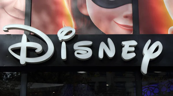 Parijs Frankrijk September 2018 Letters Disney Een Winkel Parijs Frankrijk Rechtenvrije Stockfoto's