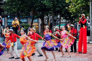 Belgrade, Sırbistan - 4 Temmuz, 2017 - Belgrad Ödülü 2017 Uluslararası Halk dansları ve müzik festivali