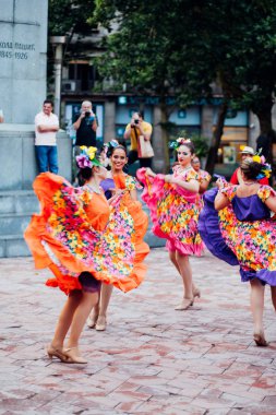Belgrade, Sırbistan - 4 Temmuz, 2017 - Belgrad Ödülü 2017 Uluslararası Halk dansları ve müzik festivali