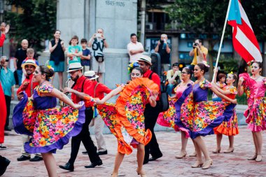 Belgrade, Sırbistan - 4 Temmuz, 2017 - Belgrad Ödülü 2017 Uluslararası Halk dansları ve müzik festivali