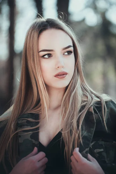 Retrato Otoño Una Hermosa Joven —  Fotos de Stock