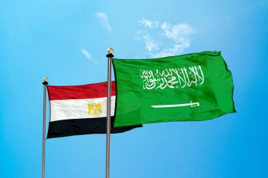Suudi Arabistan rakip Mısır - bayrak direği