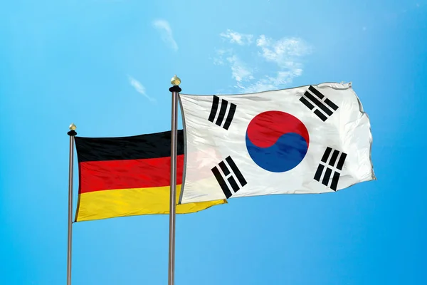 Deutschland Gegen Südkorea Flagge Auf Dem Mast — Stockfoto
