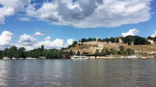 Rio Sava Belgrado Vista Sobre Fortaleza Kalemegdan — Vídeo de Stock
