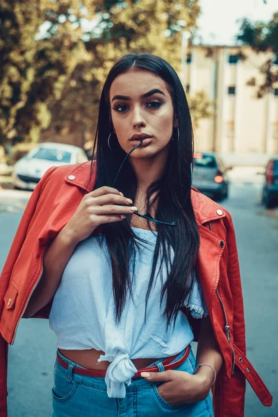 Glamour Portrait Young Beautiful Woman Wearing Red Leather Jacket — Stock Photo, Image