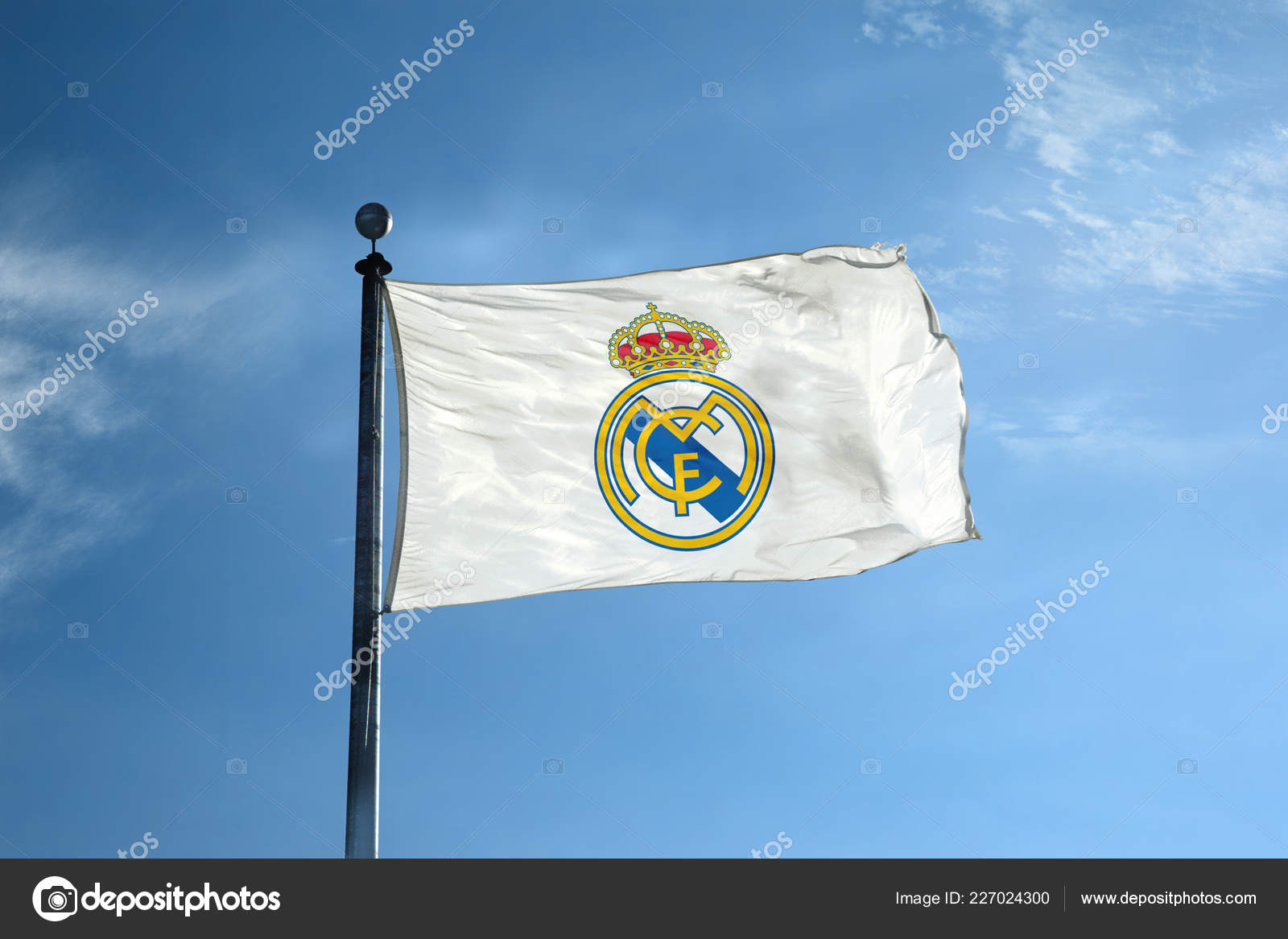 España Noviembre 2018 Bandera Del Real Madrid Mástil — Foto editorial de  stock © AlexanderMils #227024300