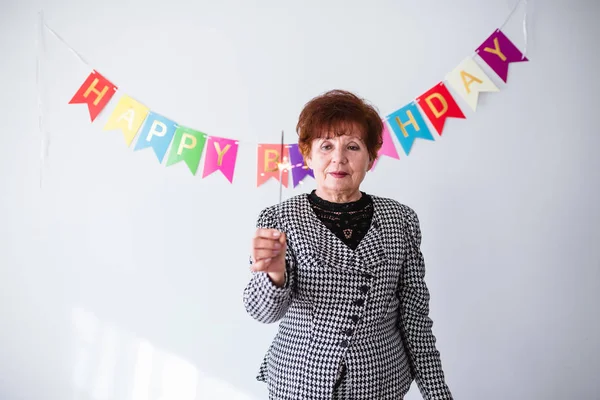 Donna Anziana Che Festeggia Suo Compleanno Casa — Foto Stock