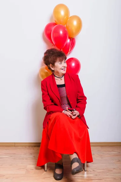 Donna Anziana Che Festeggia Suo Compleanno Casa — Foto Stock