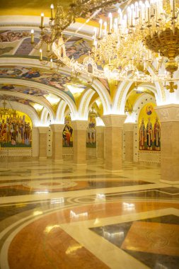 Belgrade, Sırbistan - 15 Aralık 2018: Belgrad, Sırbistan Ortodoks Aziz Sava Kilisesi yeraltı mezar odası