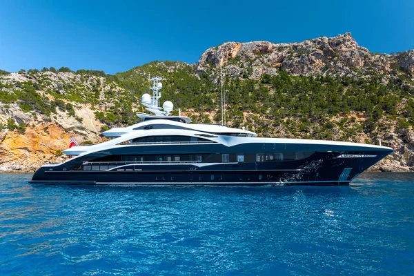 Grande Yacht Sul Mare — Foto Stock