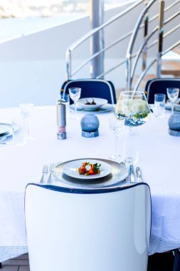 Yemeği ile Tablo ayarı