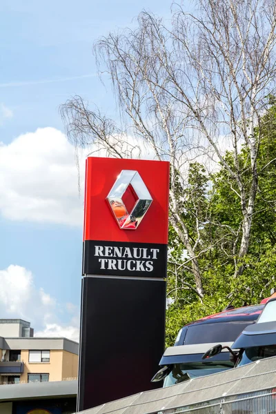 Nurnberg Germany Renault Trucks Services Dealer Renault French Multinational Vehicle — Stock fotografie