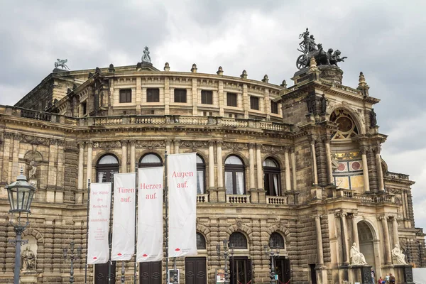 Dresden Sachsen Tyskland Juli 2019 Semperoper Operahuset Vid Sachsische Staatsoper — Stockfoto