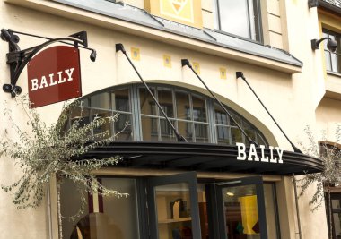Ingolstadt, Almanya: Bally mağaza çıkışı. Bally, ayakkabı, aksesuar ve el çantası üreten İsviçre merkezli lüks mal markası.