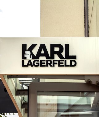 Ingolstadt, Almanya: Karl Lagerfeld mağazası, outlet. 20 ülkede Karl Lagerfeld mağazaları var..