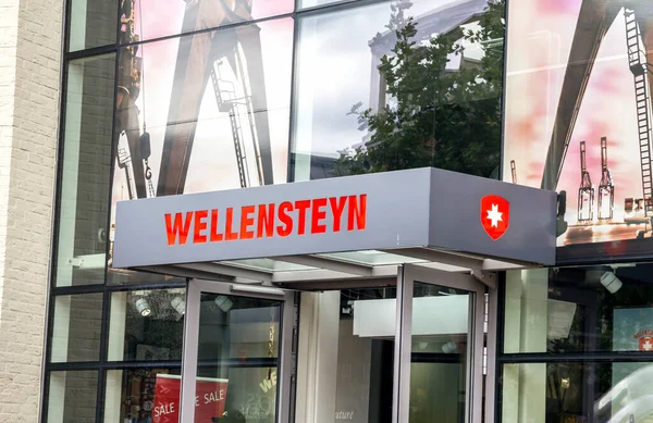 Ingolstadt Alemania Wellensteyn Store Wellensteyn Primera Chaqueta Trabajo Auténtica Para — Foto de Stock