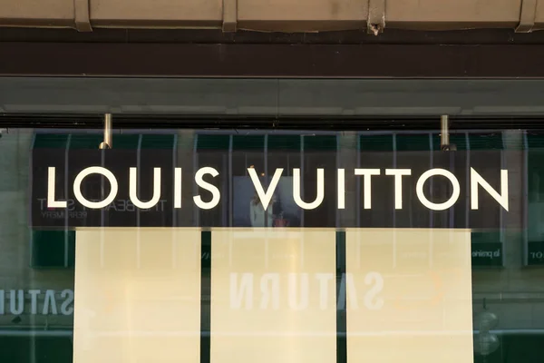 Mnichov Německo Logo Louise Vuittona Louis Vuitton Malletier Francouzský Módní — Stock fotografie