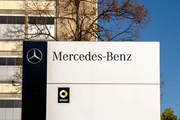 Nurnberg Alemania Mercedes Benz Dealership Building Mercedes Benz Fabricante Automóviles — Foto de Stock