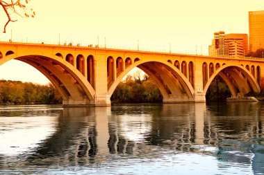 Potomac Nehri üzerindeki Georgetown Washington DC 'deki Key Köprüsü