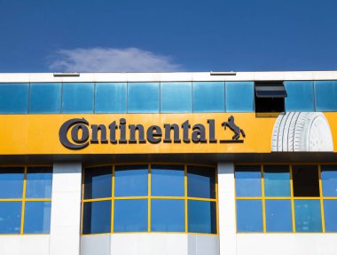 Ankara, Türkiye: Continental, Hanover merkezli Continental adlı kendi lastik mağaza zinciri olan büyük bir Alman lastik şirketi, Alman otomotiv imalat şirketinin önde gelen özelliklerinden biri.