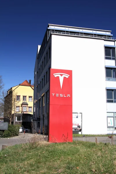 Nurnberg Alemania Centro Servicio Tesla Motors Con Múltiples Coches Tesla —  Fotos de Stock