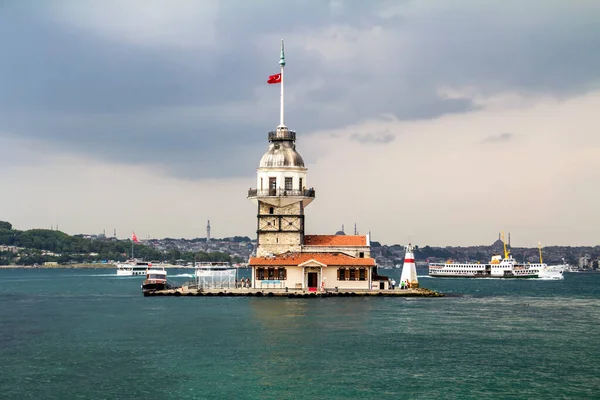 İstanbul 'daki Bakire Kulesi