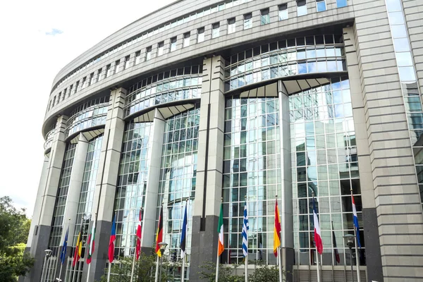 比利时布鲁塞尔 比利时布鲁塞尔欧洲议会大楼 — 图库照片