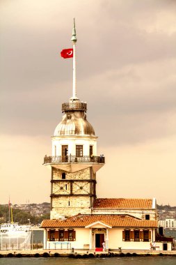 İstanbul 'daki Bakire Kulesi