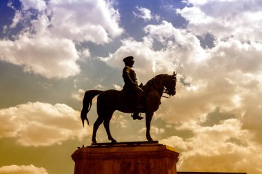 Çağdaş Türkiye 'nin kurucusu Atatürk Heykeli, başkent Ankara, Ulus Meydanı