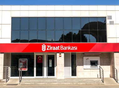 Ankara, Türkiye: Ziraat Bankası, Türkiye 'nin en büyük ve en eski finans kurumu. Türkiye Cumhuriyeti bir devlet bankasıdır..