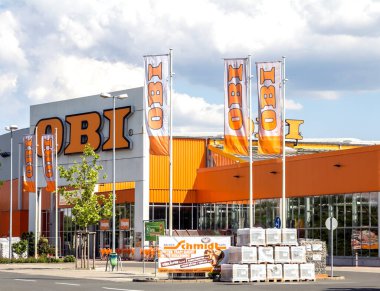 Schwabach, Almanya: Frankfurt Main, Almanya 'daki OBI pazarı. Obi, Almanya 'daki en büyük donanım ve kendin yap perakendecisi.