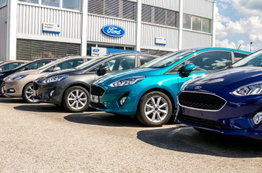 Schwabach, Almanya: Bir dizi modern Ford. Ford Krupiye Merkezi