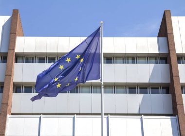 Strasbourg, Fransa: Strazburg, Fransa 'da Avrupa Sarayı' nın inşası. Bina 1977 yılından beri Avrupa Konseyi Parlamenterler Meclisi 'ne ev sahipliği yapmaktadır.