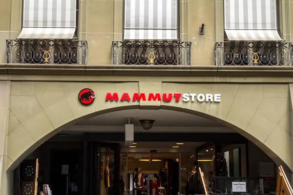 Berna Suiza Tienda Mammut Mammut Sports Group Una Multinacional Suiza — Foto de Stock