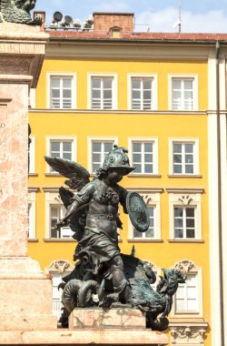 Marienplatz 'daki ünlü Münih belediye binası - Bavyera, Almanya
