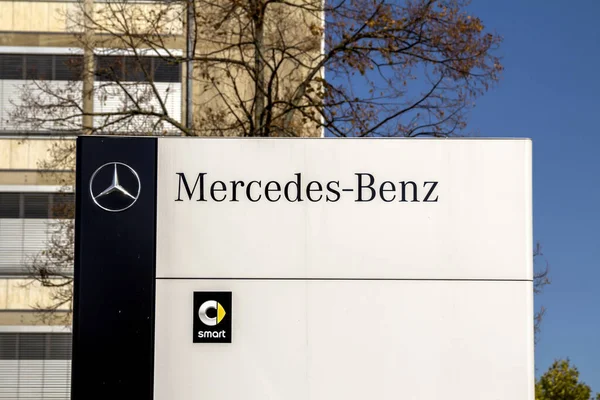 Nurnberg Alemania Apr 2018 Edificio Concesionarios Mercedes Benz Mercedes Benz — Foto de Stock