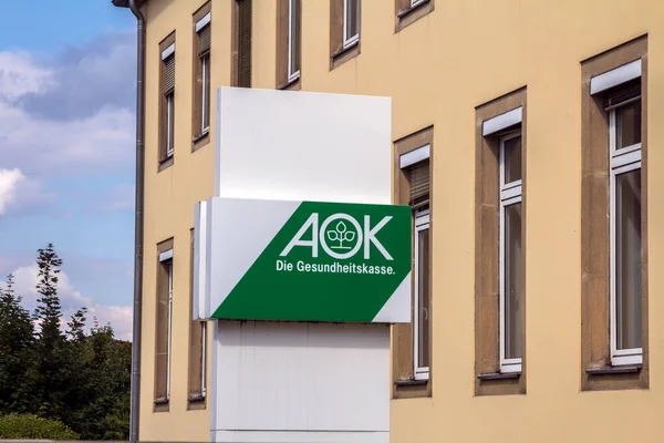 Weissenburg, Almanya: Kamu sağlık sigorta şirketi AOK logosu. AOK, Almanya 'nın önde gelen sağlık sigorta şirketlerinden biri.