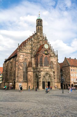 Frauenkirche (Leydimizin Kilisesi) Nuernberger Hauptmarkt 'ta (merkez meydan) tarihi Nuremberg kasabasında. Nurnberg, Bavyera, Almanya. 