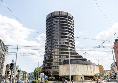 Basel, SWitzERLAND: Uluslararası Yerleşim Bankası BIS, 1903 yılından beri Basel 'de faaliyet gösteren 60 merkez bankasına ait uluslararası finans kuruluşunun kulesi..