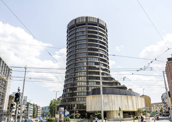 Базель, ШВЕЙЦАРИЯ: Bank for International Social Bank of BIS, здание-башня международного финансового учреждения, принадлежащее 60 центральным банкам, функционирует в Базеле с 1903 года..