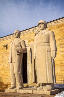 Aslanlar Yolu, Anitkabir, Ankara, Türkiye girişinde bulunan Türk Erkek heykeli