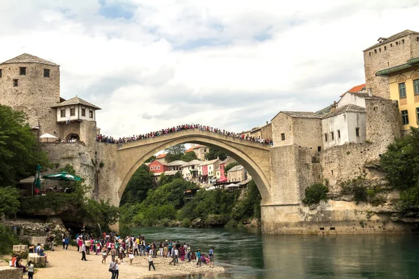 Stary Most Mostarze Piękny Letni Dzień Bośnia Hercegowina — Zdjęcie stockowe