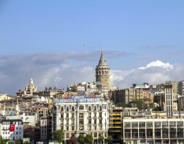 Türkiye 'de Galata Kulesi ile İstanbul kenti manzarası