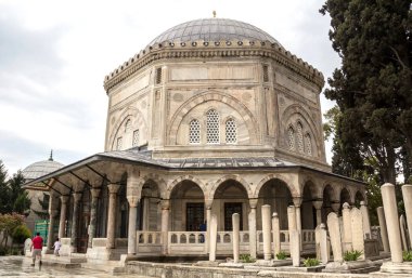 Efsanevi Türk sultanı Süleyman 'ın İstanbul' daki mezarı ile Süleyman Cami Mezarlığı