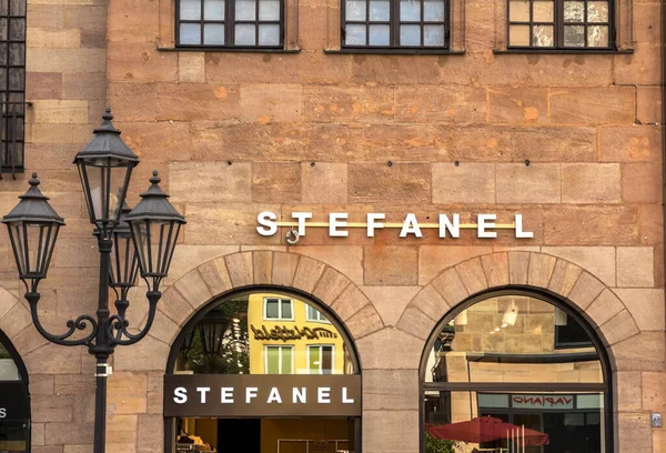 Nurnberg Alemania Stefanel Store Famosa Marca Italiana Elegantes Vestidos Elegantes — Foto de Stock